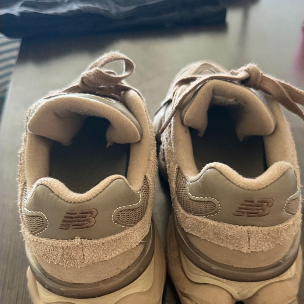 New Balance Women's 9060Tan Suede & Mesh Sneakers Size 9 - Picture 2 of 4